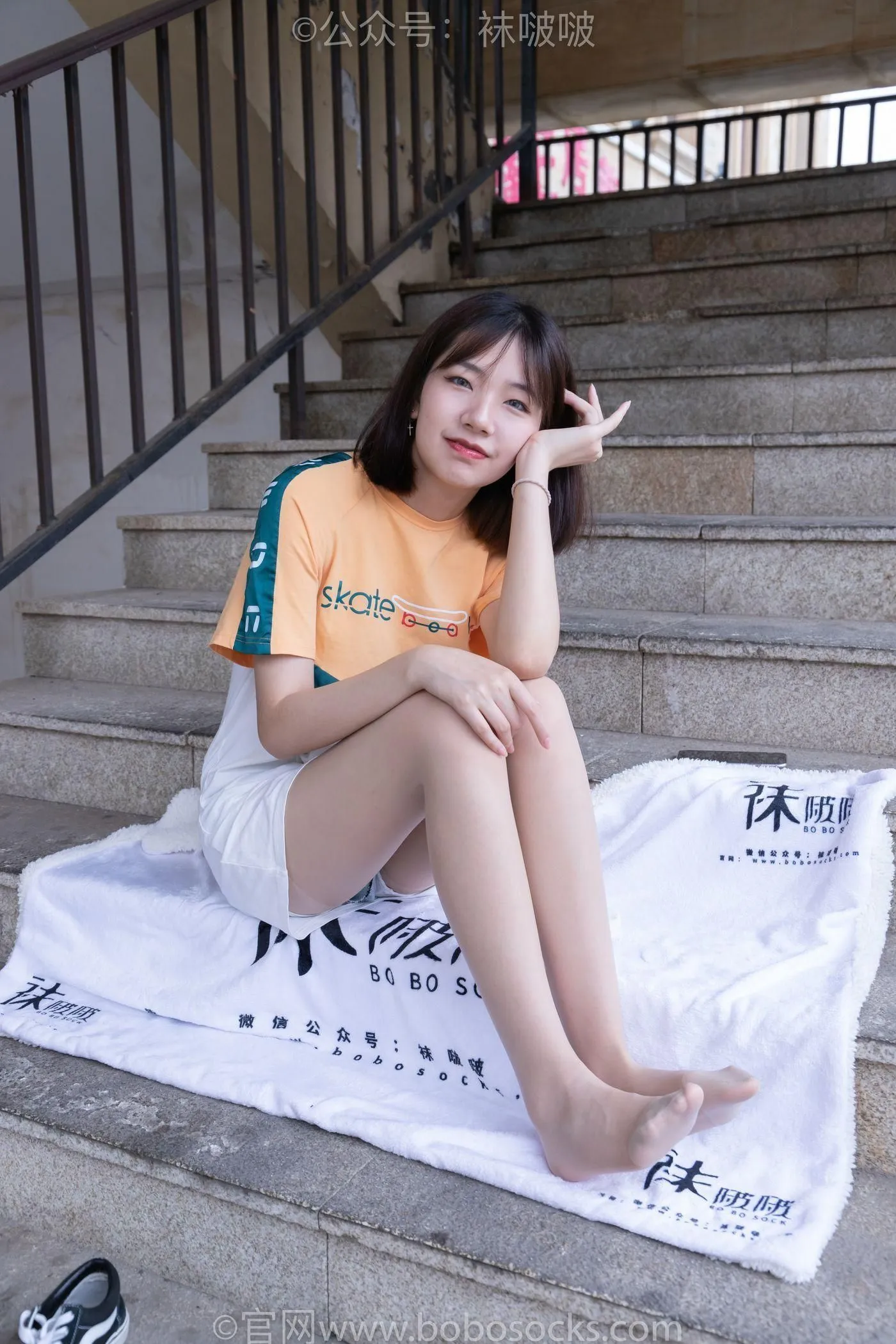 [BoBoSocks袜啵啵]NO.069 小甜豆-vans板鞋、白棉袜、肉丝 [135P]插图4